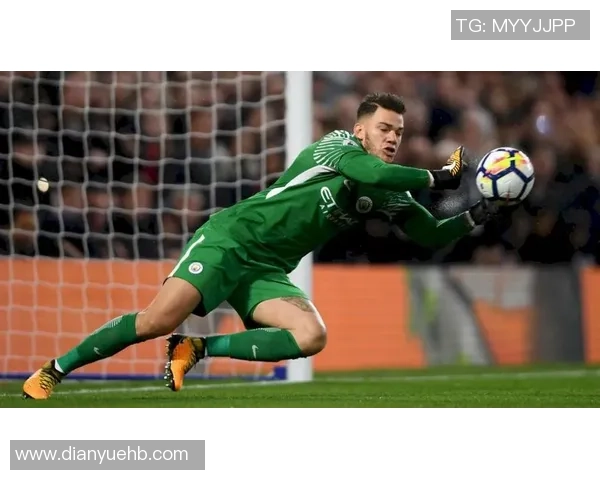 足球巨星化身门将演绎惊险扑救瞬间展现绿茵场别样风采